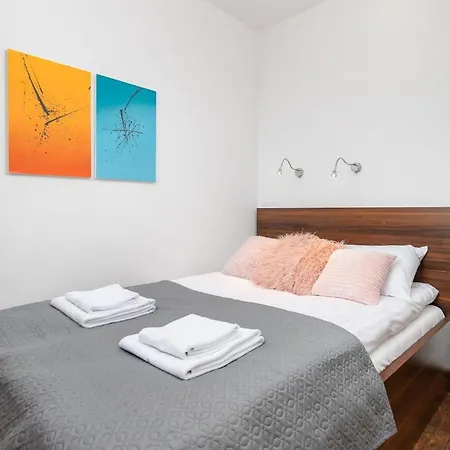Nowoczesny Apartament Przy Alejach Solidarnosci W Warszawie By Rent Like Home Warsaw Exterior photo