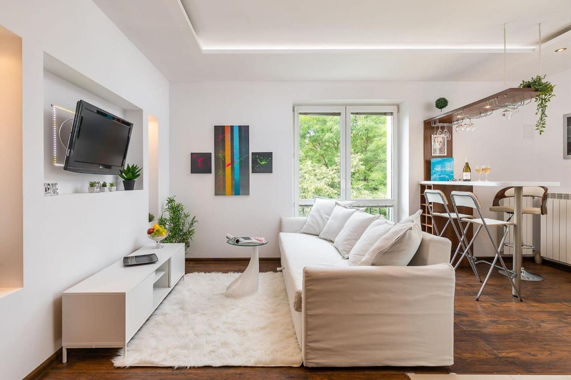 Apartment Nowoczesny Przy Alejach Solidarnosci W Warszawie By Rent Like